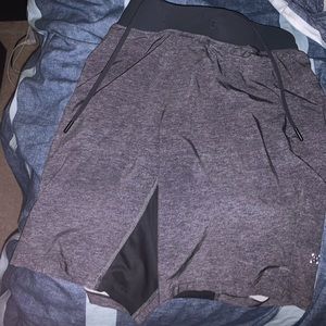 Men’s Lulu-Lemon shorts
